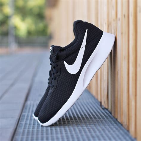 Nike schuhe online bestellen